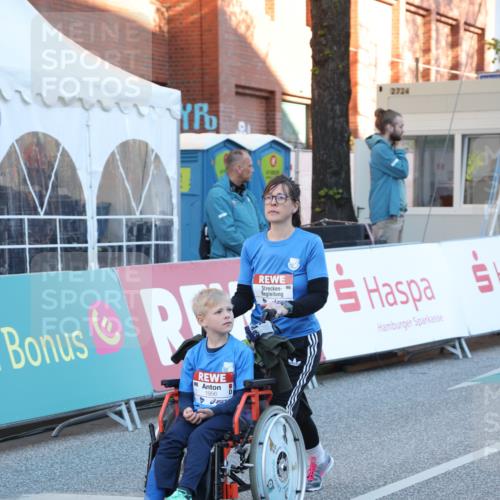 25.04.2025 - Das Zehntel Lena Gebhardt http://msf.ph/oto/7799910 26.04.2025 07:35:42 Allgemein zum Event 1956, 2724 meine-sportfotos.de