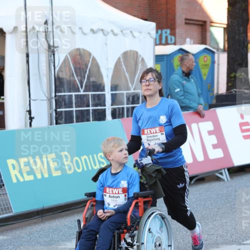 25.04.2025 - Das Zehntel Lena Gebhardt http://msf.ph/oto/7799926 26.04.2025 07:35:42 Allgemein zum Event 1956 meine-sportfotos.de