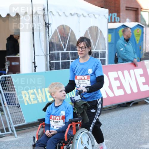 25.04.2025 - Das Zehntel Lena Gebhardt http://msf.ph/oto/7799933 26.04.2025 07:35:42 Allgemein zum Event 1956 meine-sportfotos.de
