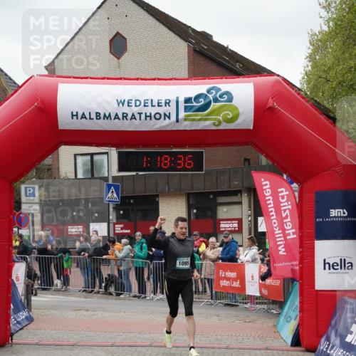 04.05.2025 - 8. Wedeler Halbmarathon Felixshl http://msf.ph/oto/7815226 04.05.2025 11:18:35 Ziel 1095 meine-sportfotos.de