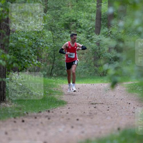 04.05.2025 - 8. Wedeler Halbmarathon Michael Strokosch http://msf.ph/oto/7815475 04.05.2025 10:29:25 Laufen  meine-sportfotos.de