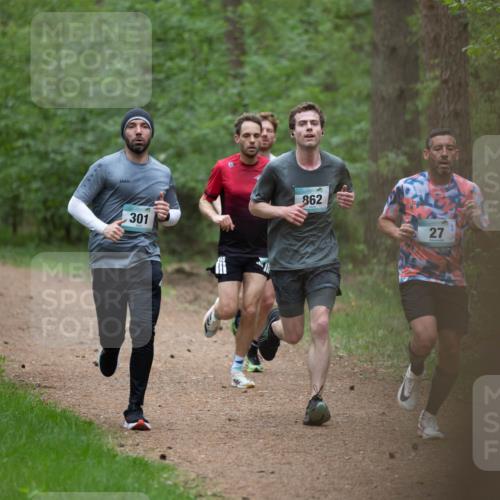 04.05.2025 - 8. Wedeler Halbmarathon Michael Strokosch http://msf.ph/oto/7815527 04.05.2025 10:30:54 Laufen 301, 862, 27 meine-sportfotos.de