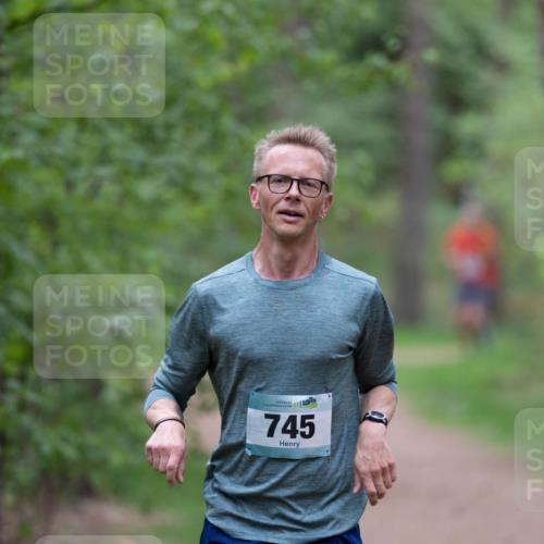 04.05.2025 - 8. Wedeler Halbmarathon Michael Strokosch http://msf.ph/oto/7815756 04.05.2025 10:34:37 Laufen 745 meine-sportfotos.de