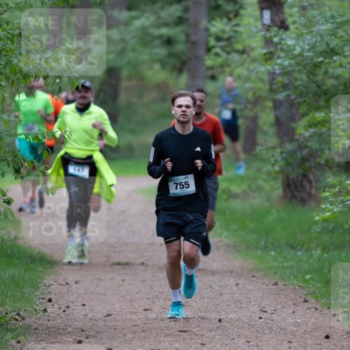 04.05.2025 - 8. Wedeler Halbmarathon Michael Strokosch http://msf.ph/oto/7815816 04.05.2025 10:34:55 Laufen 147, 755 meine-sportfotos.de