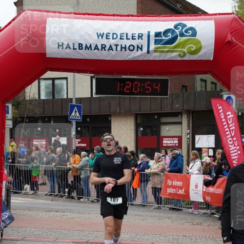 04.05.2025 - 8. Wedeler Halbmarathon Felixshl http://msf.ph/oto/7815934 04.05.2025 11:20:52 Ziel 187, 279 meine-sportfotos.de