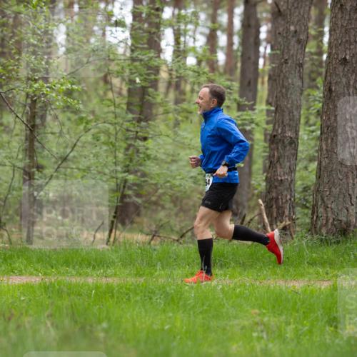 04.05.2025 - 8. Wedeler Halbmarathon Michael Strokosch http://msf.ph/oto/7815985 04.05.2025 10:37:09 Laufen 64 meine-sportfotos.de