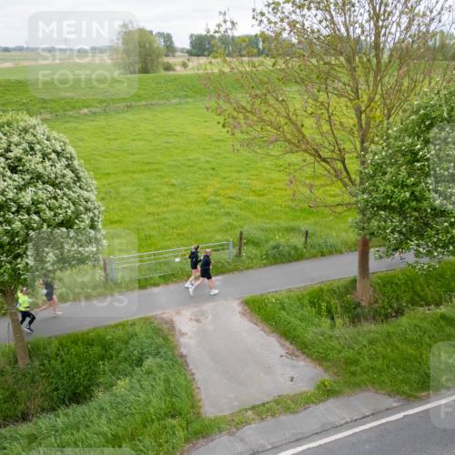 04.05.2025 - 8. Wedeler Halbmarathon Michael Strokosch http://msf.ph/oto/7816096 04.05.2025 10:41:47 Laufen  meine-sportfotos.de
