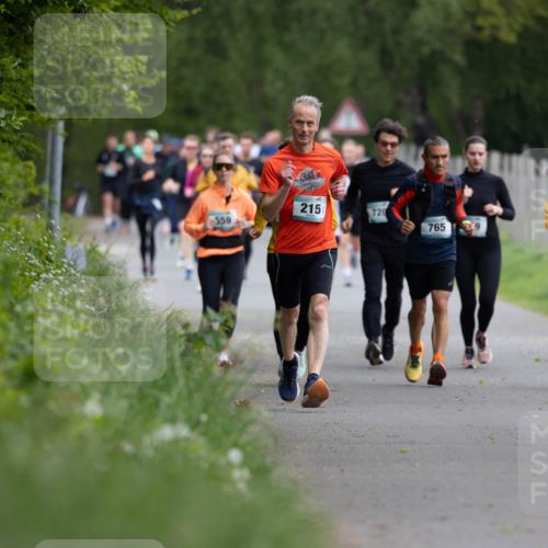 04.05.2025 - 8. Wedeler Halbmarathon Michael Strokosch http://msf.ph/oto/7816172 04.05.2025 10:48:37 Laufen 215, 720, 559, 765, 252 meine-sportfotos.de