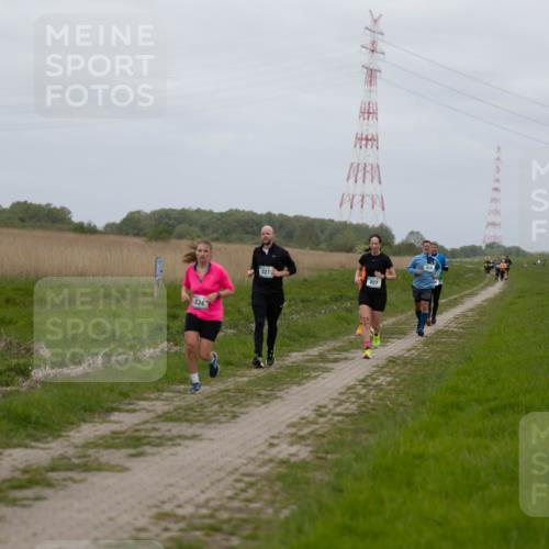 04.05.2025 - 8. Wedeler Halbmarathon Michael Strokosch http://msf.ph/oto/7816661 04.05.2025 11:30:26 Laufen 234, 101, 3272, 807 meine-sportfotos.de