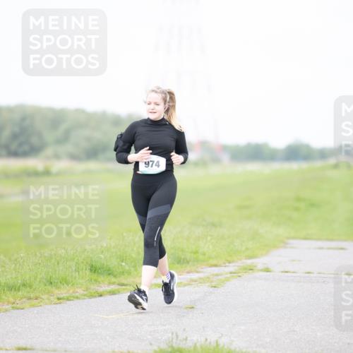 04.05.2025 - 8. Wedeler Halbmarathon Michael Strokosch http://msf.ph/oto/7816733 04.05.2025 11:38:27 Laufen 974 meine-sportfotos.de