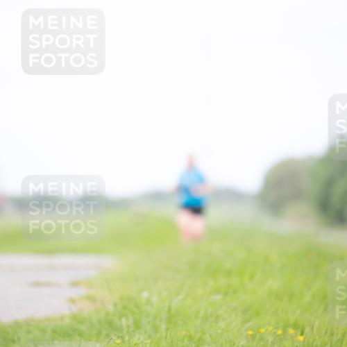 04.05.2025 - 8. Wedeler Halbmarathon Michael Strokosch http://msf.ph/oto/7816745 04.05.2025 11:38:49 Laufen  meine-sportfotos.de
