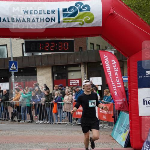 04.05.2025 - 8. Wedeler Halbmarathon Felixshl http://msf.ph/oto/7816791 04.05.2025 11:22:28 Ziel 778, 1044, 1212 meine-sportfotos.de