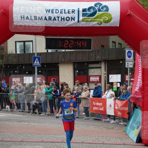 04.05.2025 - 8. Wedeler Halbmarathon Felixshl http://msf.ph/oto/7816809 04.05.2025 11:22:42 Ziel 378, 613 meine-sportfotos.de