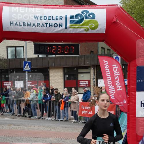 04.05.2025 - 8. Wedeler Halbmarathon Felixshl http://msf.ph/oto/7816844 04.05.2025 11:23:05 Ziel 1016 meine-sportfotos.de