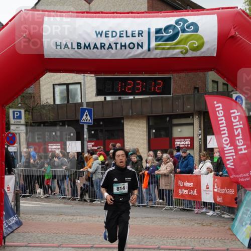 04.05.2025 - 8. Wedeler Halbmarathon Felixshl http://msf.ph/oto/7816846 04.05.2025 11:23:10 Ziel 814, 1016 meine-sportfotos.de