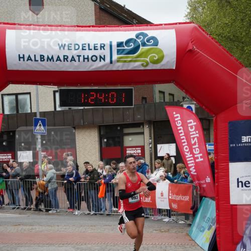 04.05.2025 - 8. Wedeler Halbmarathon Felixshl http://msf.ph/oto/7816891 04.05.2025 11:23:59 Ziel 993 meine-sportfotos.de