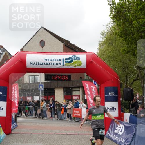 04.05.2025 - 8. Wedeler Halbmarathon Felixshl http://msf.ph/oto/7816904 04.05.2025 11:24:04 Ziel 373, 993 meine-sportfotos.de
