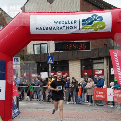 04.05.2025 - 8. Wedeler Halbmarathon Felixshl http://msf.ph/oto/7816915 04.05.2025 11:24:35 Ziel 998, 1199 meine-sportfotos.de