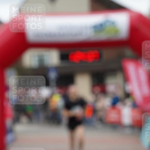 04.05.2025 - 8. Wedeler Halbmarathon Felixshl http://msf.ph/oto/7816918 04.05.2025 11:24:35 Ziel 998, 1199 meine-sportfotos.de