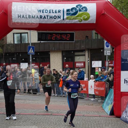 04.05.2025 - 8. Wedeler Halbmarathon Felixshl http://msf.ph/oto/7816928 04.05.2025 11:24:40 Ziel 638, 721, 827, 998, 1058, 1199 meine-sportfotos.de