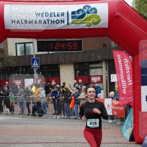 04.05.2025 - 8. Wedeler Halbmarathon Felixshl http://msf.ph/oto/7816966 04.05.2025 11:24:57 Ziel 416, 1050 meine-sportfotos.de