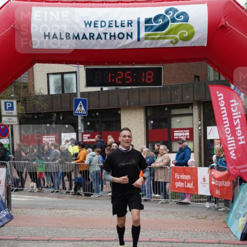 04.05.2025 - 8. Wedeler Halbmarathon Felixshl http://msf.ph/oto/7816983 04.05.2025 11:25:16 Ziel 1074 meine-sportfotos.de
