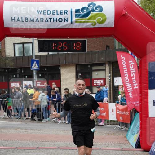 04.05.2025 - 8. Wedeler Halbmarathon Felixshl http://msf.ph/oto/7816986 04.05.2025 11:25:16 Ziel 1074 meine-sportfotos.de