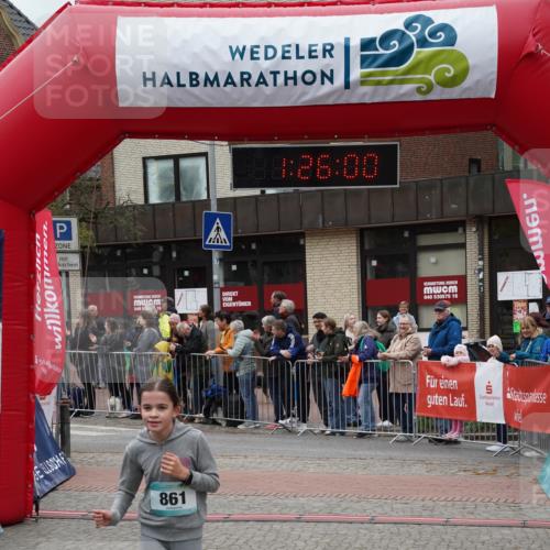 04.05.2025 - 8. Wedeler Halbmarathon Felixshl http://msf.ph/oto/7817018 04.05.2025 11:25:58 Ziel 861 meine-sportfotos.de