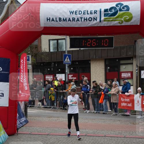 04.05.2025 - 8. Wedeler Halbmarathon Felixshl http://msf.ph/oto/7817030 04.05.2025 11:26:08 Ziel 166, 1123 meine-sportfotos.de