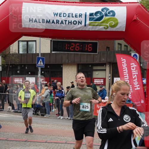 04.05.2025 - 8. Wedeler Halbmarathon Felixshl http://msf.ph/oto/7817044 04.05.2025 11:26:14 Ziel 801, 825, 978, 1123 meine-sportfotos.de
