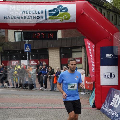 04.05.2025 - 8. Wedeler Halbmarathon Felixshl http://msf.ph/oto/7817132 04.05.2025 11:27:12 Ziel 303, 352 meine-sportfotos.de
