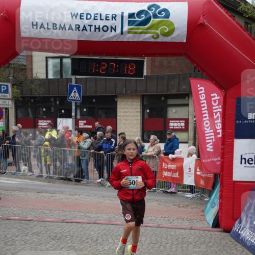 04.05.2025 - 8. Wedeler Halbmarathon Felixshl http://msf.ph/oto/7817138 04.05.2025 11:27:16 Ziel 303, 352, 509, 1038 meine-sportfotos.de