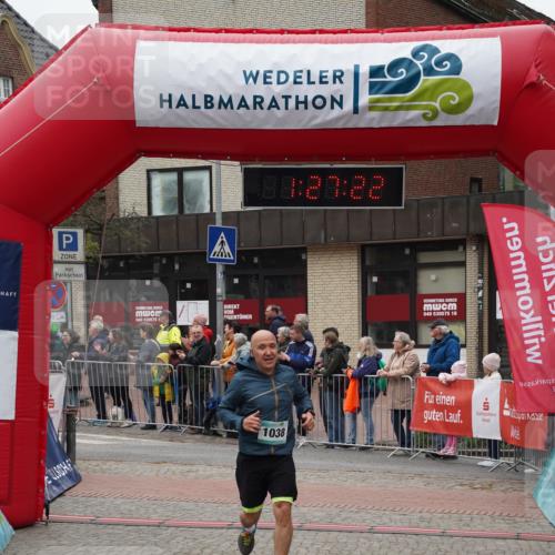 04.05.2025 - 8. Wedeler Halbmarathon Felixshl http://msf.ph/oto/7817145 04.05.2025 11:27:20 Ziel 509, 1038, 1198, 1201 meine-sportfotos.de