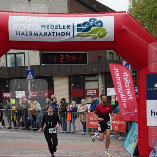 04.05.2025 - 8. Wedeler Halbmarathon Felixshl http://msf.ph/oto/7817189 04.05.2025 11:27:39 Ziel 790, 862, 1081, 1208 meine-sportfotos.de
