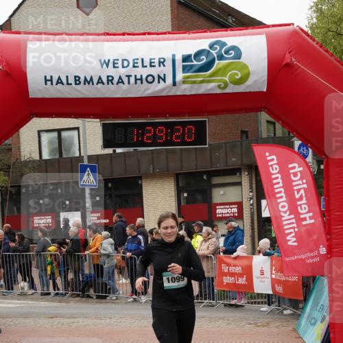 04.05.2025 - 8. Wedeler Halbmarathon Felixshl http://msf.ph/oto/7817353 04.05.2025 11:29:18 Ziel 1099, 1203 meine-sportfotos.de