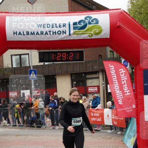 04.05.2025 - 8. Wedeler Halbmarathon Felixshl http://msf.ph/oto/7817355 04.05.2025 11:29:19 Ziel 1099, 1203 meine-sportfotos.de