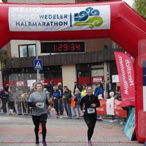 04.05.2025 - 8. Wedeler Halbmarathon Felixshl http://msf.ph/oto/7817367 04.05.2025 11:29:32 Ziel 188, 642, 963 meine-sportfotos.de