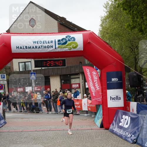04.05.2025 - 8. Wedeler Halbmarathon Felixshl http://msf.ph/oto/7817380 04.05.2025 11:29:38 Ziel 188, 642, 963, 969, 973 meine-sportfotos.de