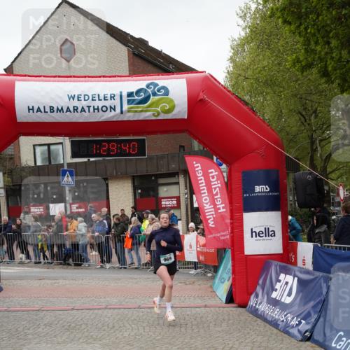 04.05.2025 - 8. Wedeler Halbmarathon Felixshl http://msf.ph/oto/7817381 04.05.2025 11:29:38 Ziel 188, 642, 963, 969, 973 meine-sportfotos.de
