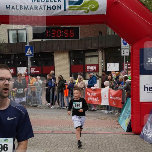 04.05.2025 - 8. Wedeler Halbmarathon Felixshl http://msf.ph/oto/7817527 04.05.2025 11:30:54 Ziel 155, 610, 616, 656, 996, 1130 meine-sportfotos.de