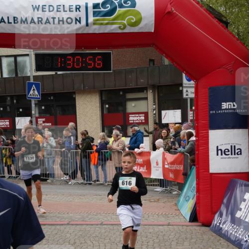 04.05.2025 - 8. Wedeler Halbmarathon Felixshl http://msf.ph/oto/7817530 04.05.2025 11:30:54 Ziel 155, 610, 616, 656, 996, 1130 meine-sportfotos.de