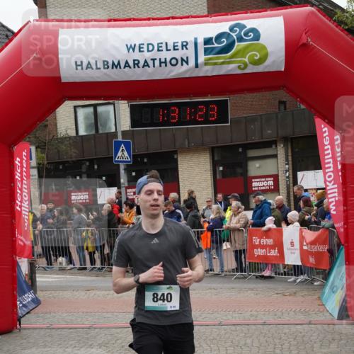 04.05.2025 - 8. Wedeler Halbmarathon Felixshl http://msf.ph/oto/7817570 04.05.2025 11:31:21 Ziel 840, 934 meine-sportfotos.de