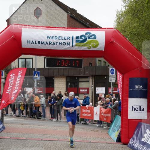04.05.2025 - 8. Wedeler Halbmarathon Felixshl http://msf.ph/oto/7817642 04.05.2025 11:32:15 Ziel 7, 351 meine-sportfotos.de