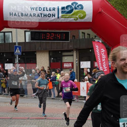 04.05.2025 - 8. Wedeler Halbmarathon Felixshl http://msf.ph/oto/7817686 04.05.2025 11:32:39 Ziel 311, 354, 579, 728, 774, 1101, 1211 meine-sportfotos.de