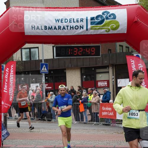 04.05.2025 - 8. Wedeler Halbmarathon Felixshl http://msf.ph/oto/7817709 04.05.2025 11:32:47 Ziel 356, 774, 1053, 1092, 1160 meine-sportfotos.de