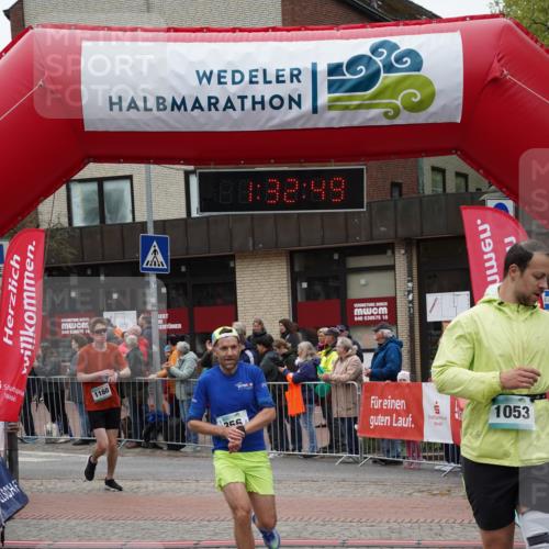 04.05.2025 - 8. Wedeler Halbmarathon Felixshl http://msf.ph/oto/7817710 04.05.2025 11:32:47 Ziel 356, 774, 1053, 1092, 1160 meine-sportfotos.de