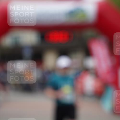 04.05.2025 - 8. Wedeler Halbmarathon Felixshl http://msf.ph/oto/7817745 04.05.2025 11:32:59 Ziel 446, 696, 711, 968, 1122 meine-sportfotos.de