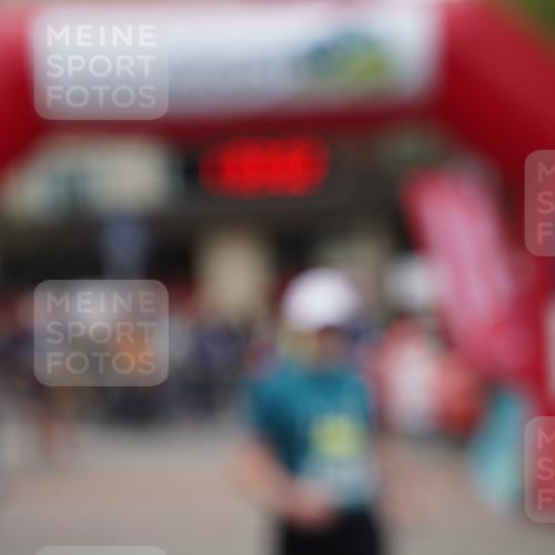 04.05.2025 - 8. Wedeler Halbmarathon Felixshl http://msf.ph/oto/7817746 04.05.2025 11:33:00 Ziel 446, 696, 711, 968, 1122 meine-sportfotos.de