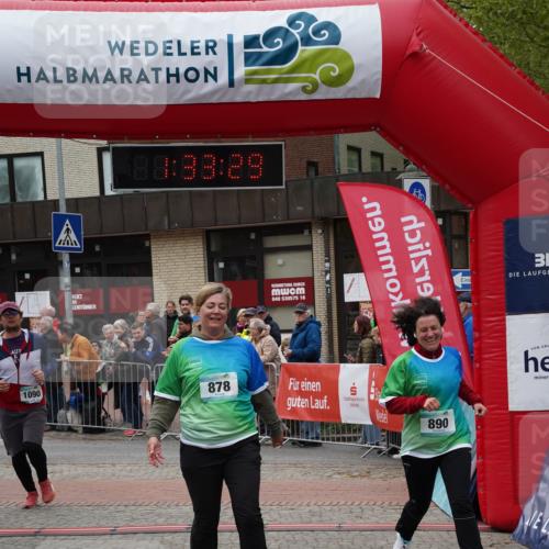 04.05.2025 - 8. Wedeler Halbmarathon Felixshl http://msf.ph/oto/7817800 04.05.2025 11:33:27 Ziel 878, 890, 1090 meine-sportfotos.de