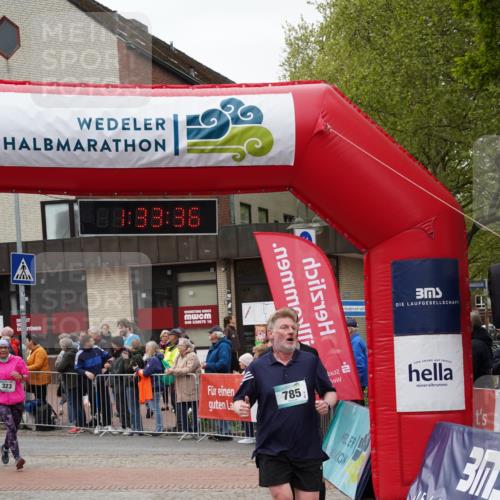04.05.2025 - 8. Wedeler Halbmarathon Felixshl http://msf.ph/oto/7817809 04.05.2025 11:33:34 Ziel 323, 785, 1090, 1128, 1183 meine-sportfotos.de